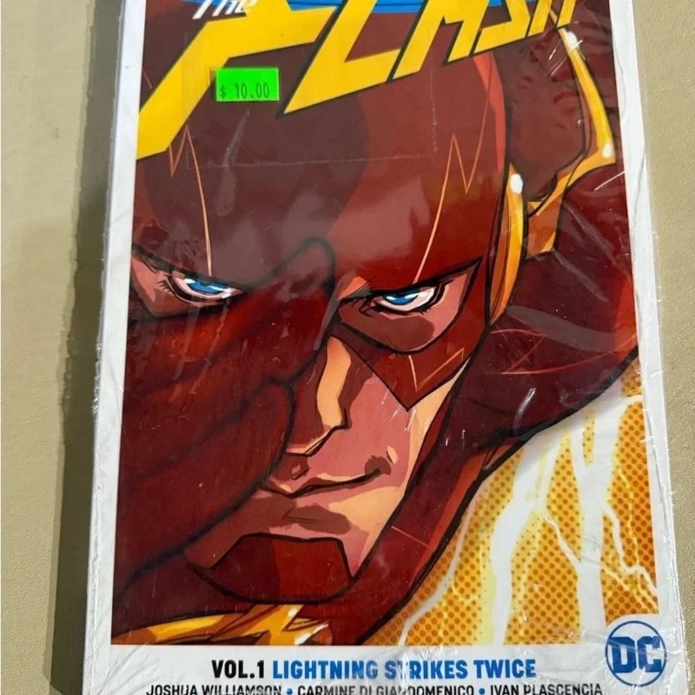 Comic Books - Picture 3 of 3